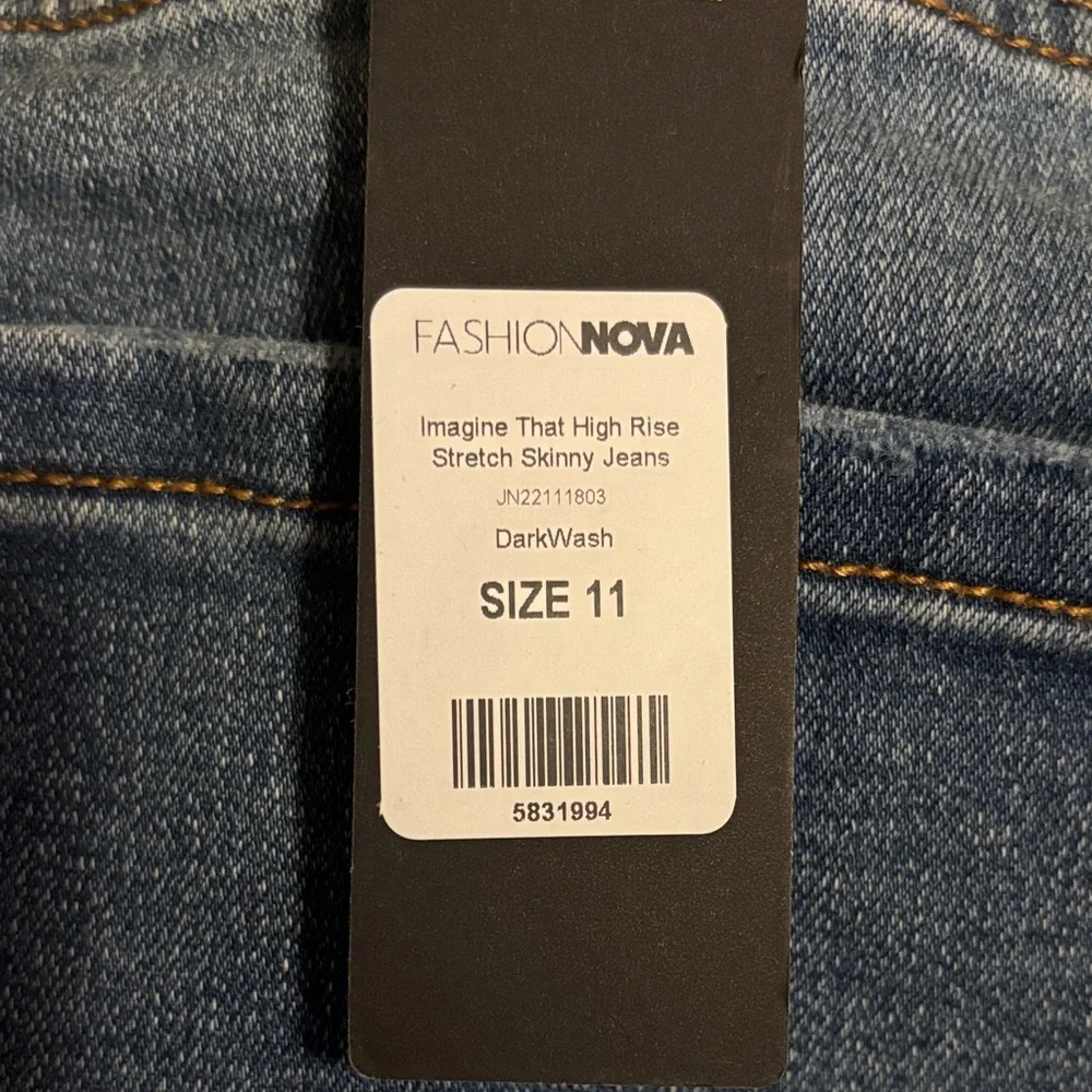 Fashion Nova High Rise Distressed Blue Jeans - Picture 3 of 3